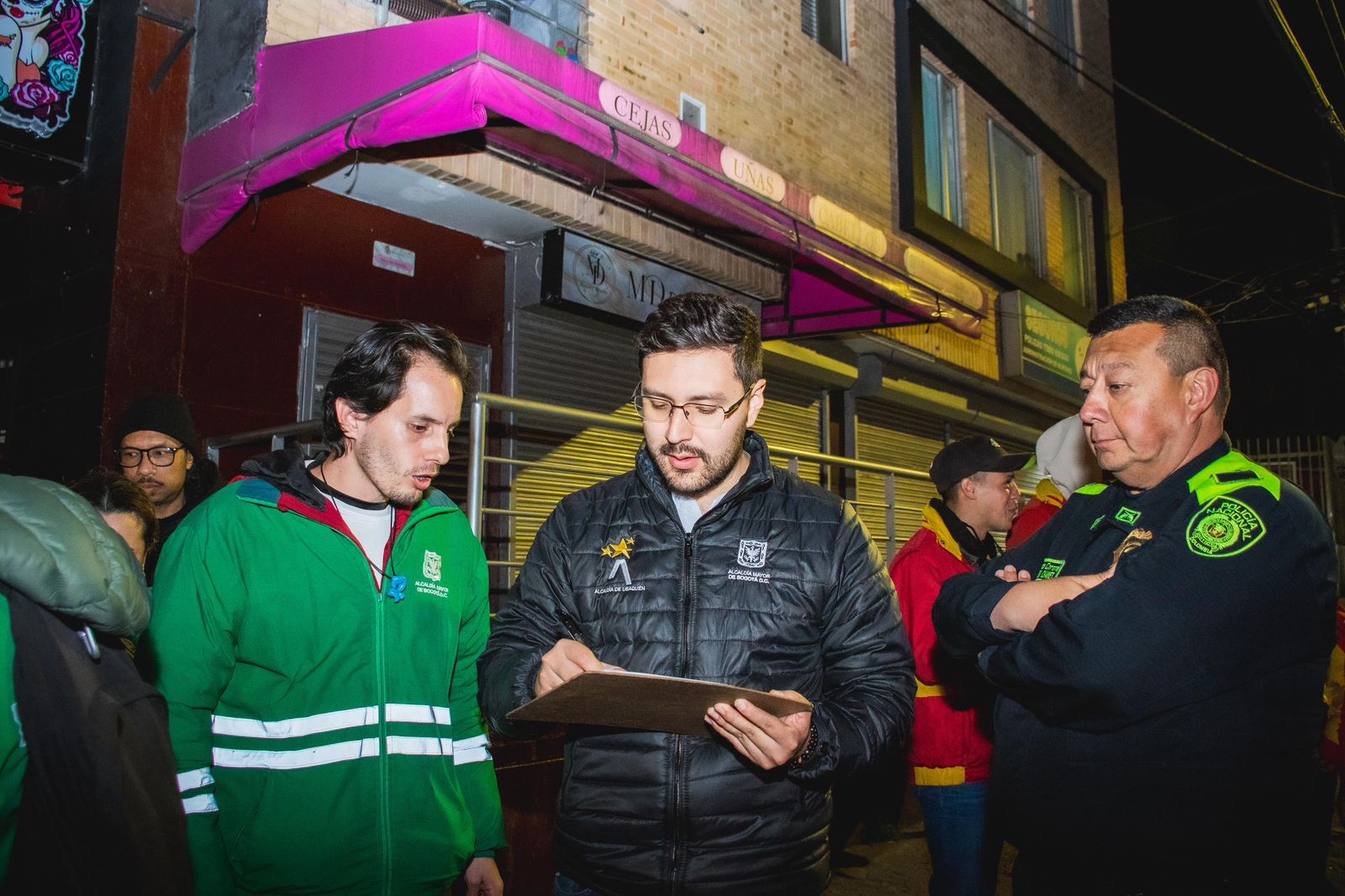 Operativos en Usaquén buscan reducir los vehículos mal estacionados y controlar el ruido en establecimientos nocturnos